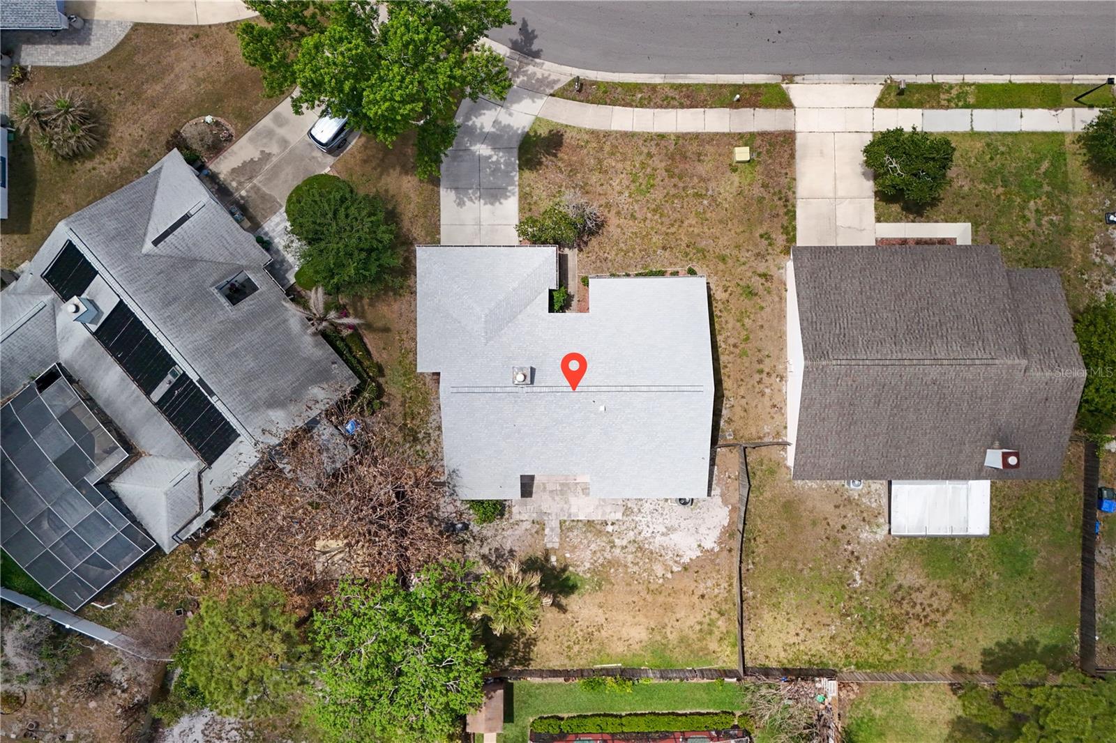 Listing photo id 90 for 1049 Neely Street