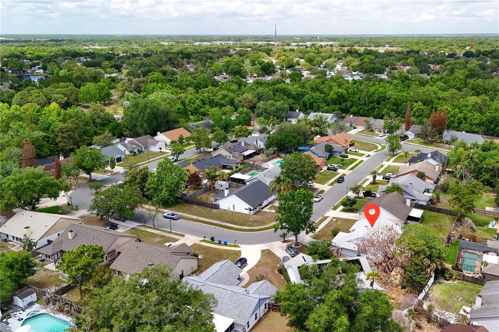 Listing photo id 96 for 1049 Neely Street
