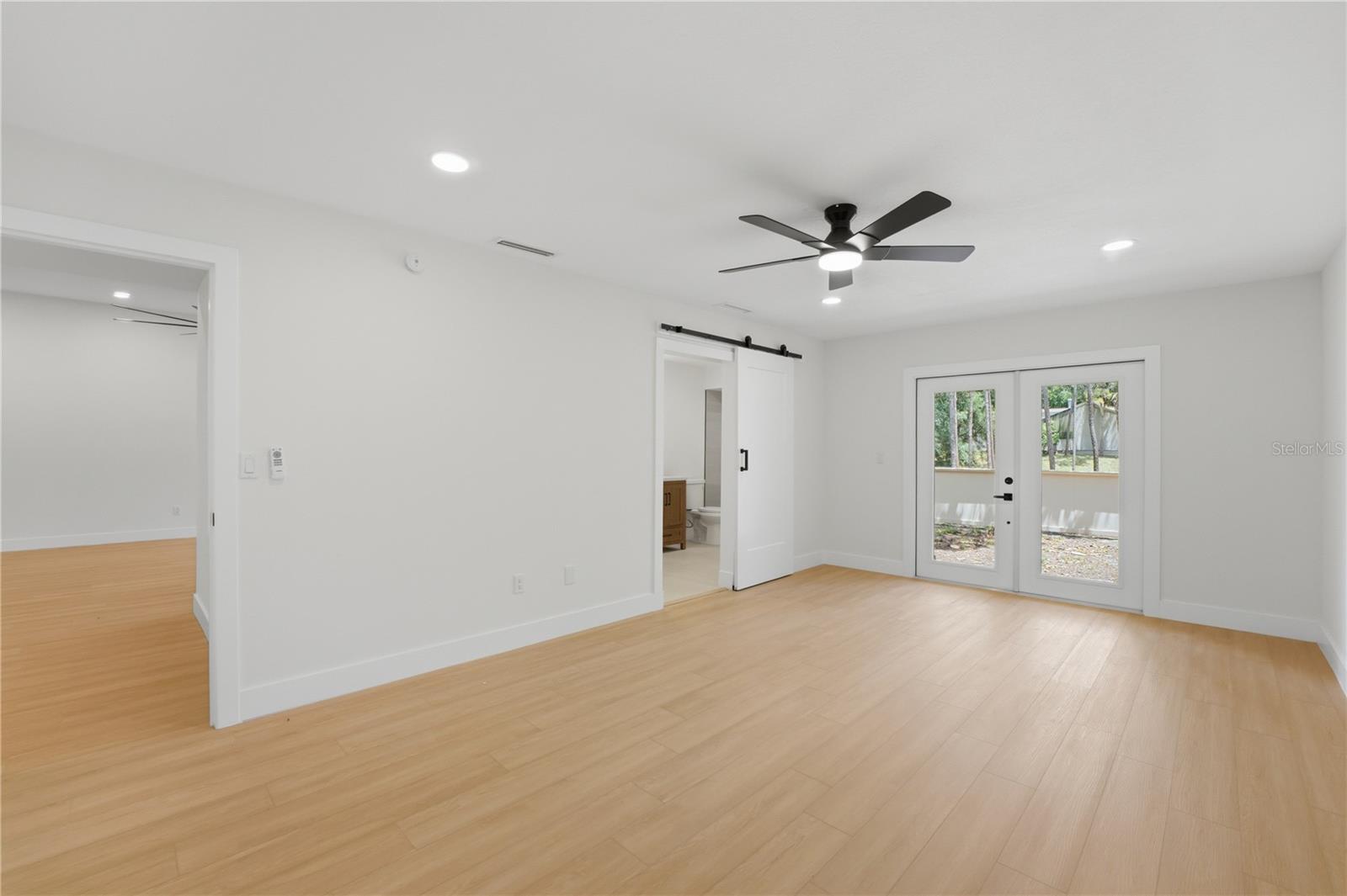 Image 19 of 38 For 129 Hidden Oak Drive