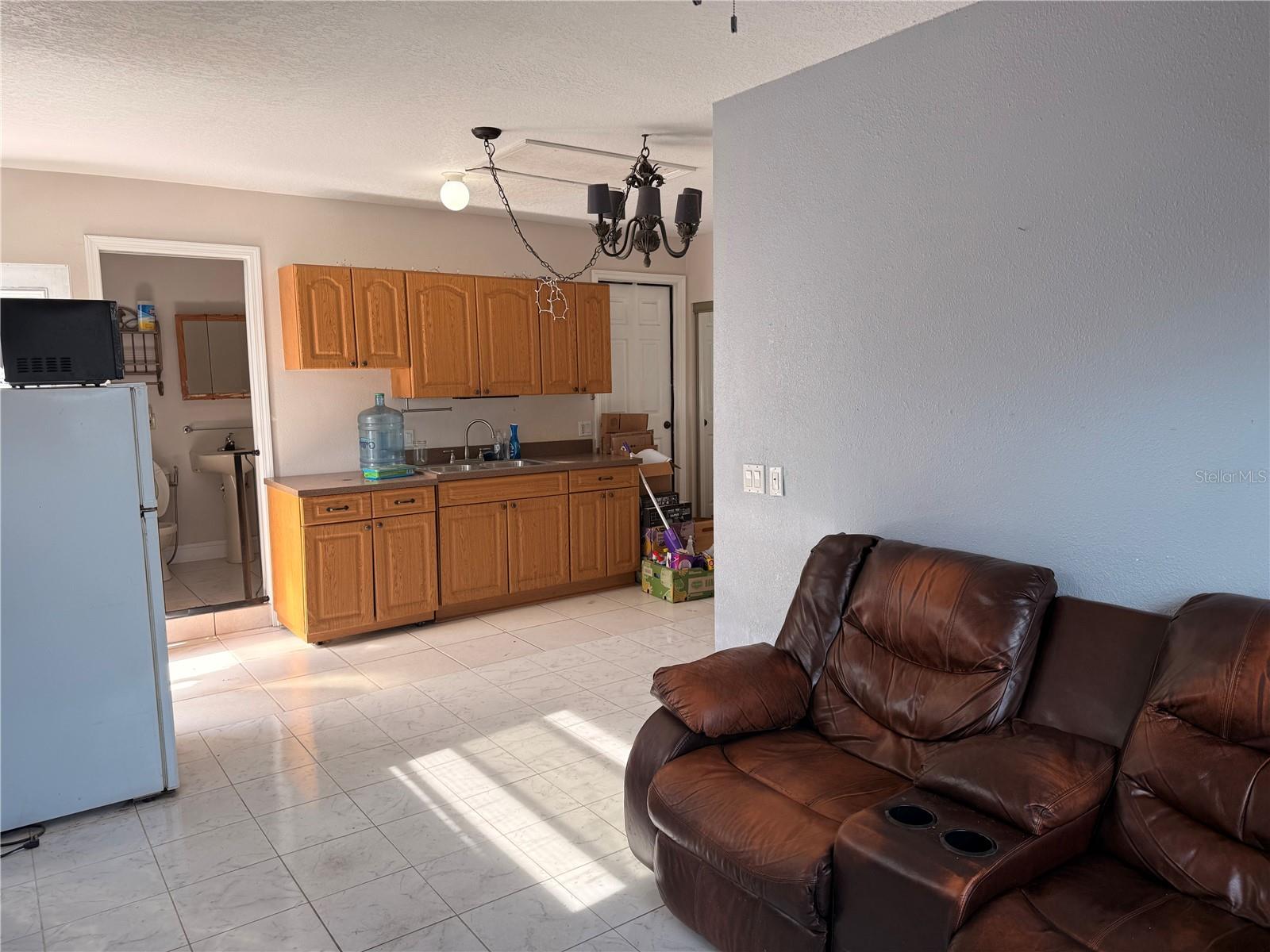 Image 21 of 33 For 2422 Sweetbriar Court