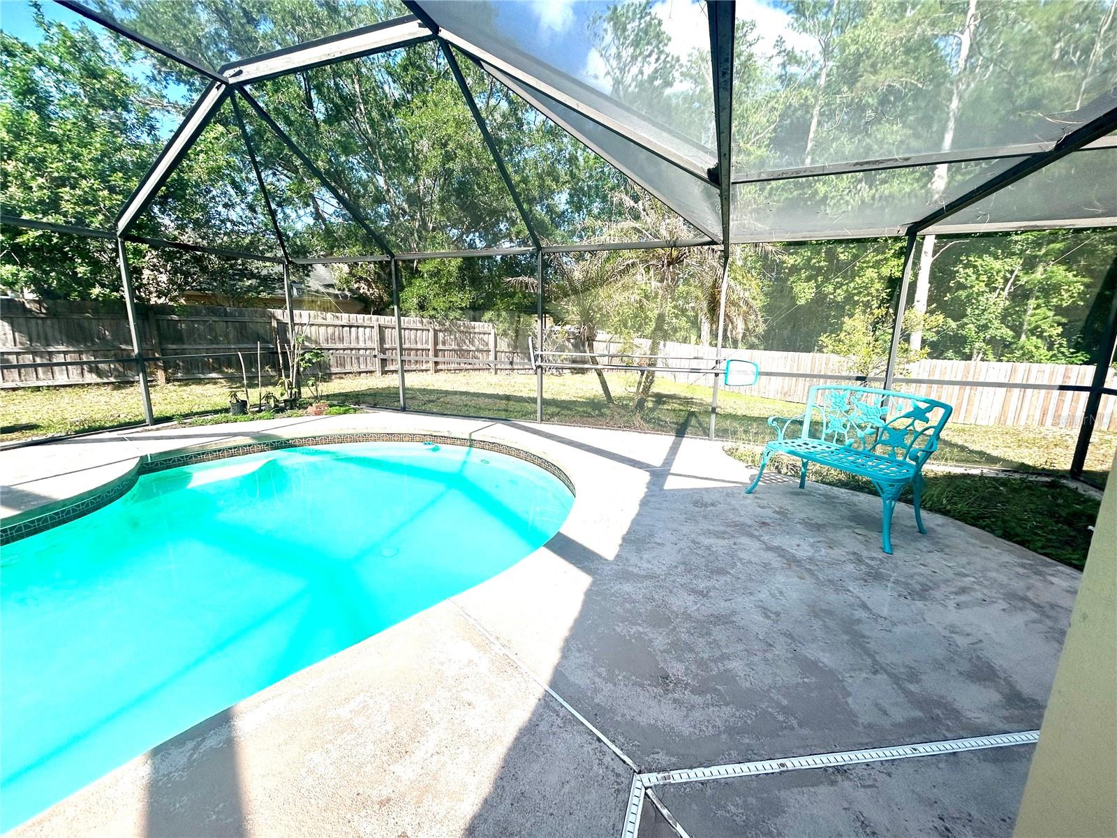 Listing photo id 23 for 1729 Buckhorn Place