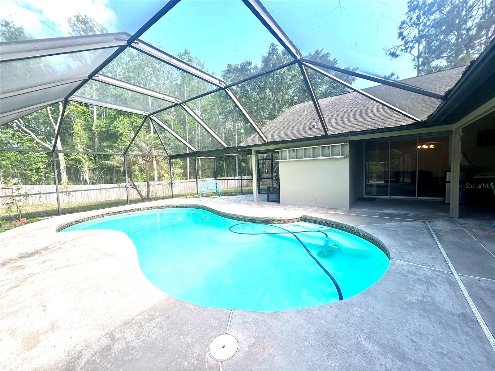 Listing photo id 29 for 1729 Buckhorn Place
