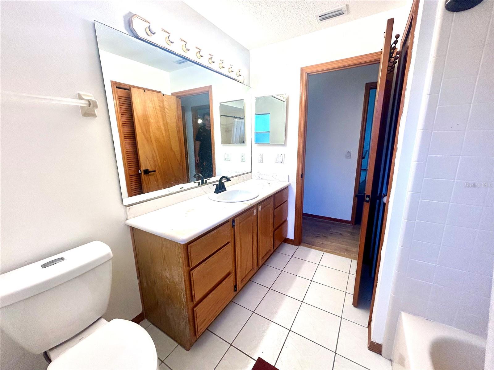 Listing photo id 56 for 1729 Buckhorn Place