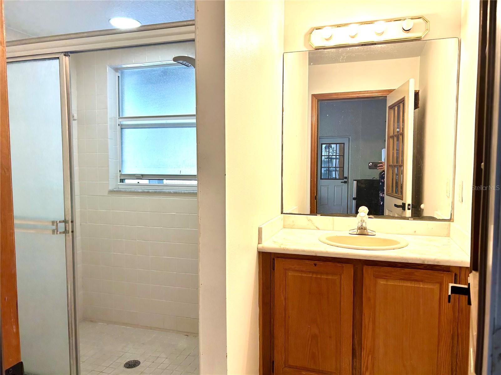 Listing photo id 60 for 1729 Buckhorn Place