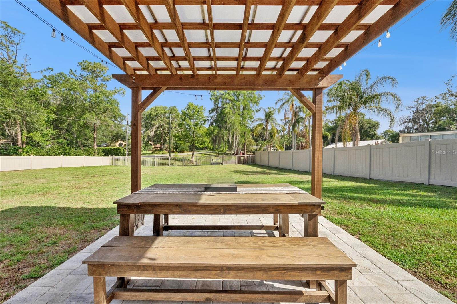 Image 10 of 49 For 219 Crystal Drive