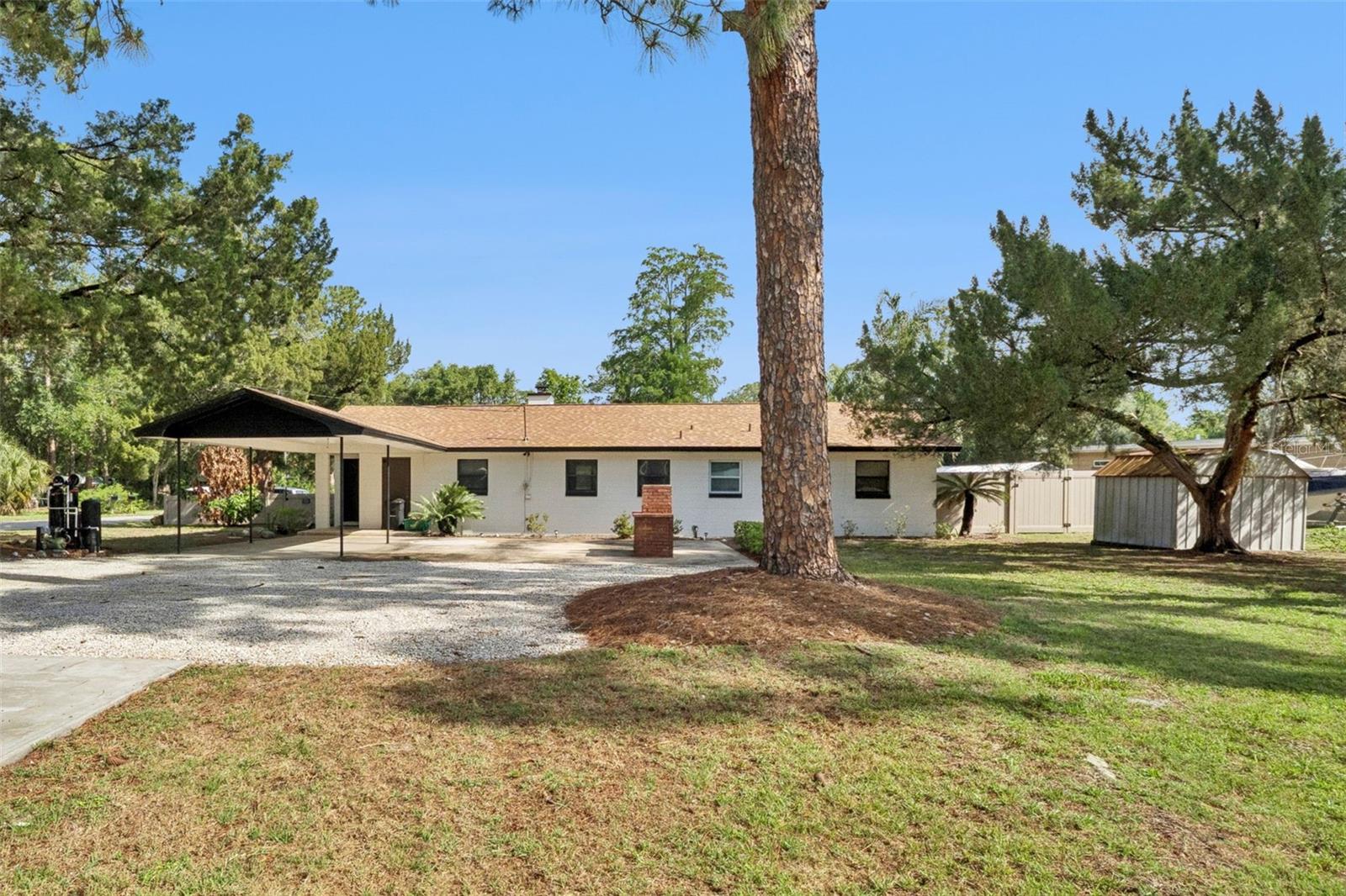 Image 37 of 49 For 219 Crystal Drive