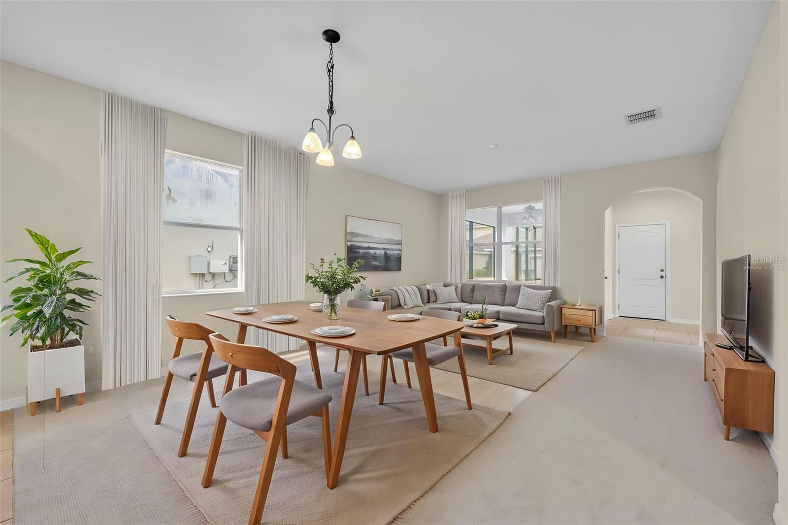 Listing photo id 9 for 8804 Lovett Avenue