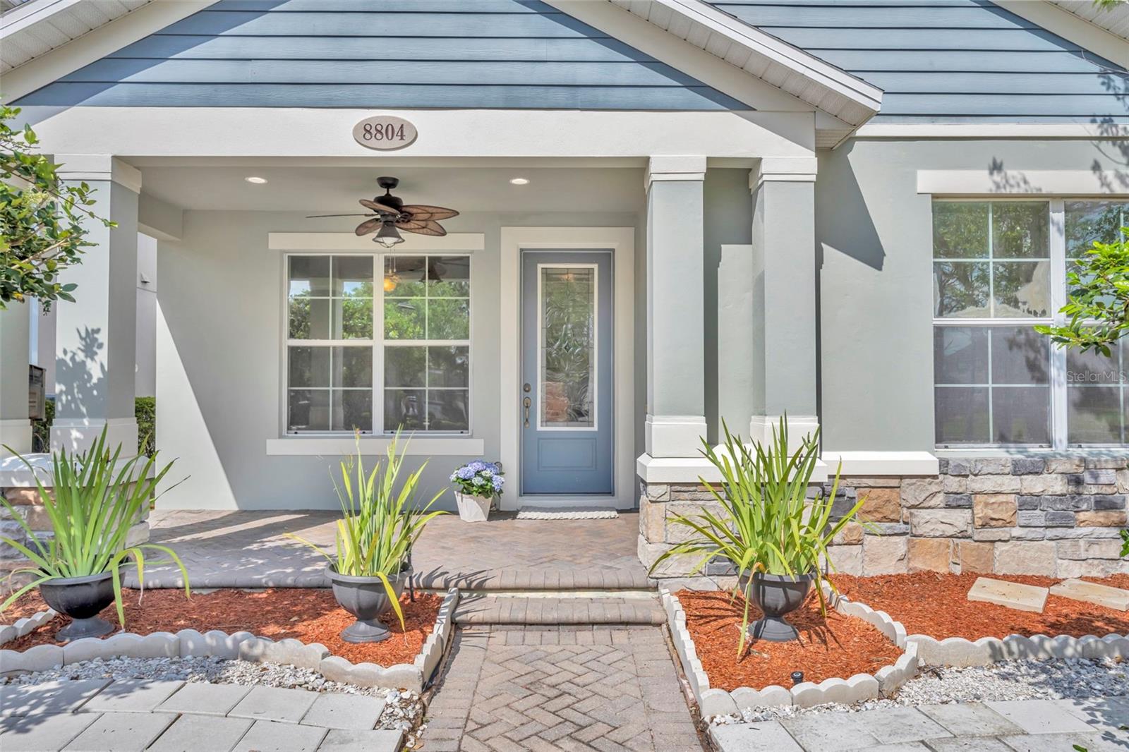 Listing photo id 0 for 8804 Lovett Avenue