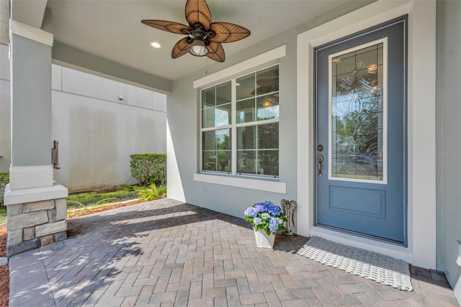 Listing photo id 1 for 8804 Lovett Avenue