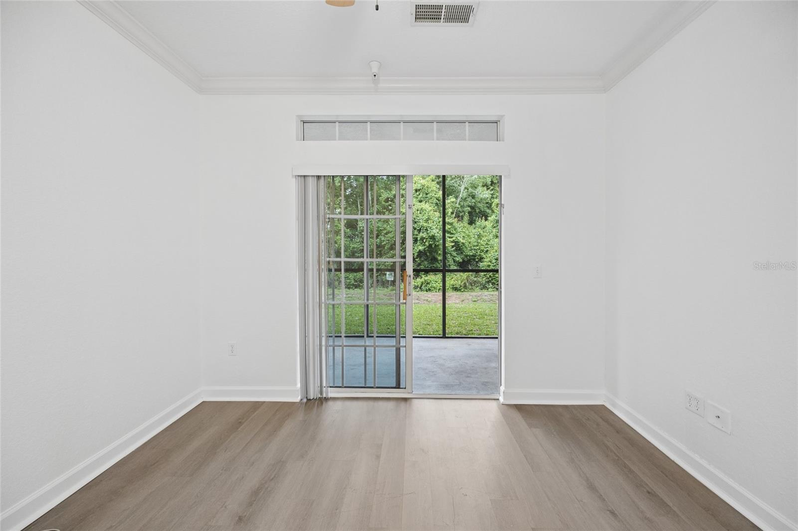 Listing photo id 12 for 8020 Tuscany Way 6108