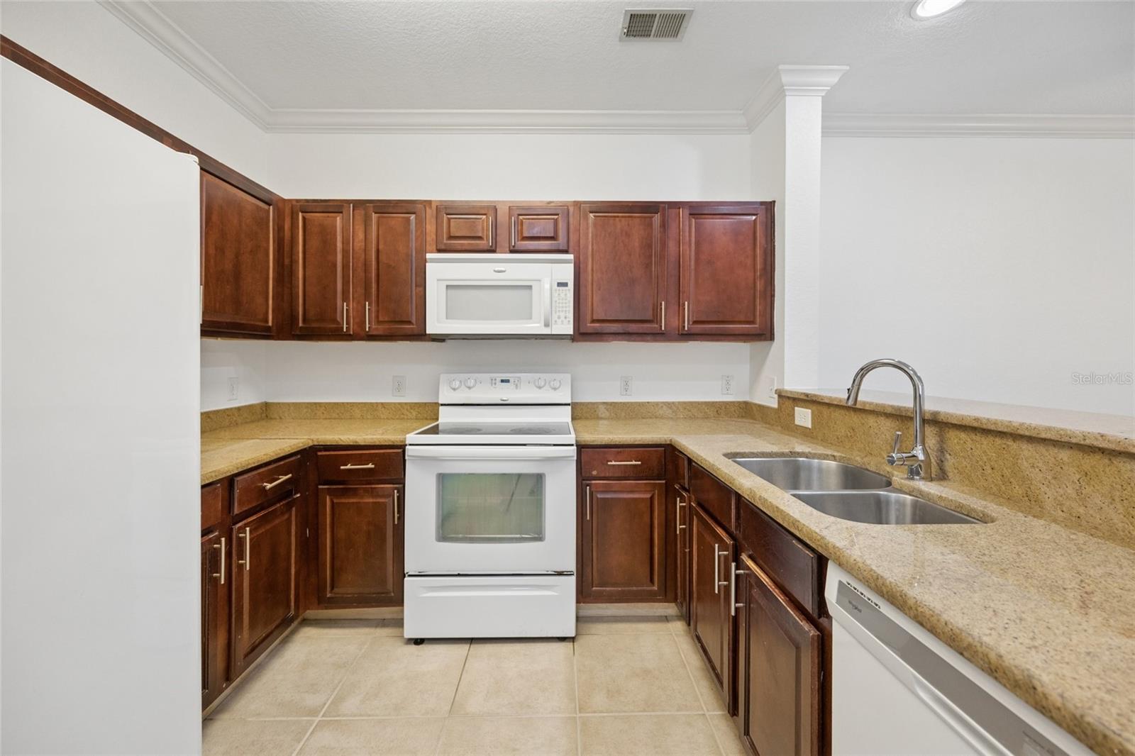 Listing photo id 0 for 8020 Tuscany Way 6108