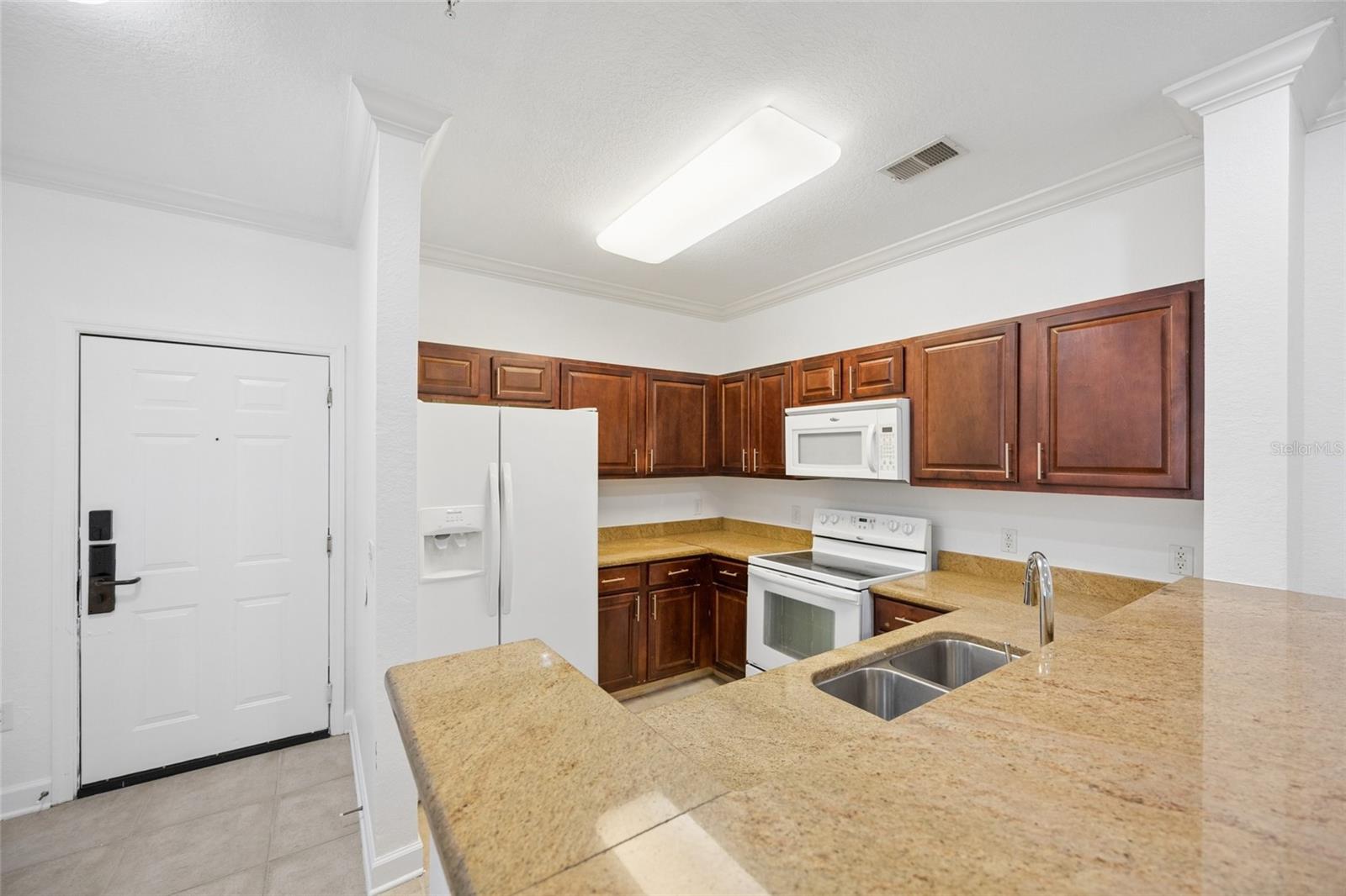 Listing photo id 1 for 8020 Tuscany Way 6108