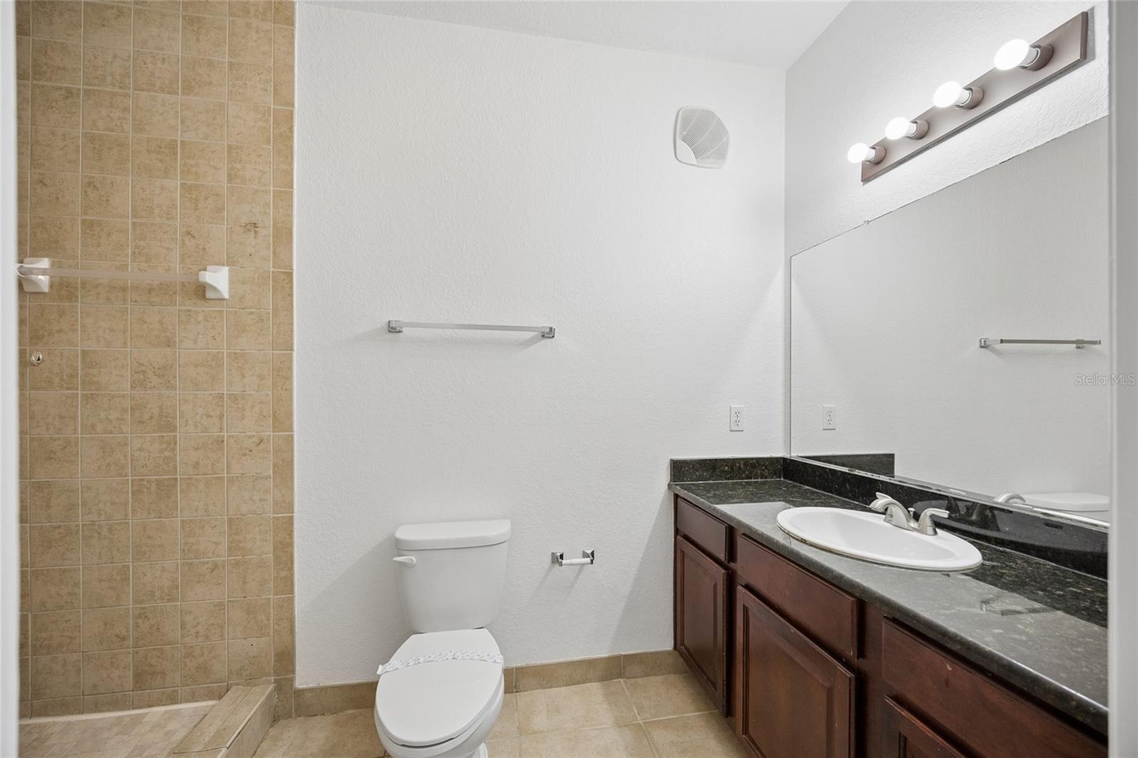 Listing photo id 7 for 8020 Tuscany Way 6108