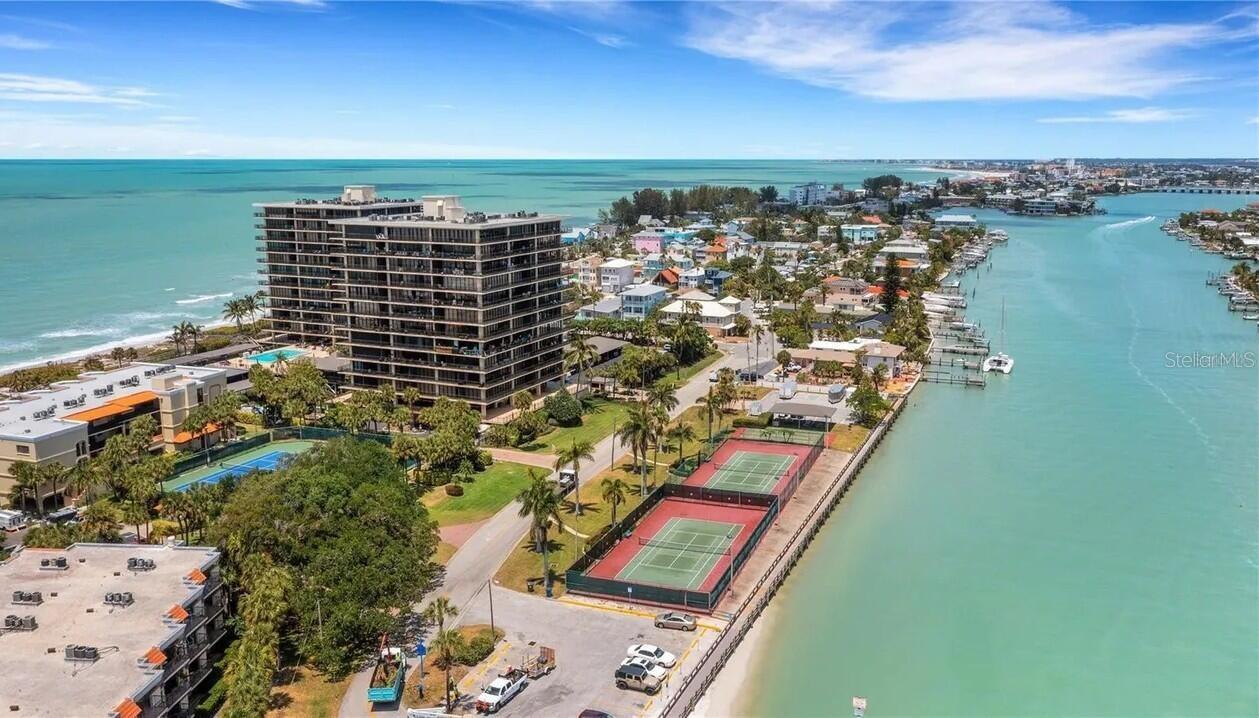 Image 2 of 22 For 7600 Bayshore Drive 901