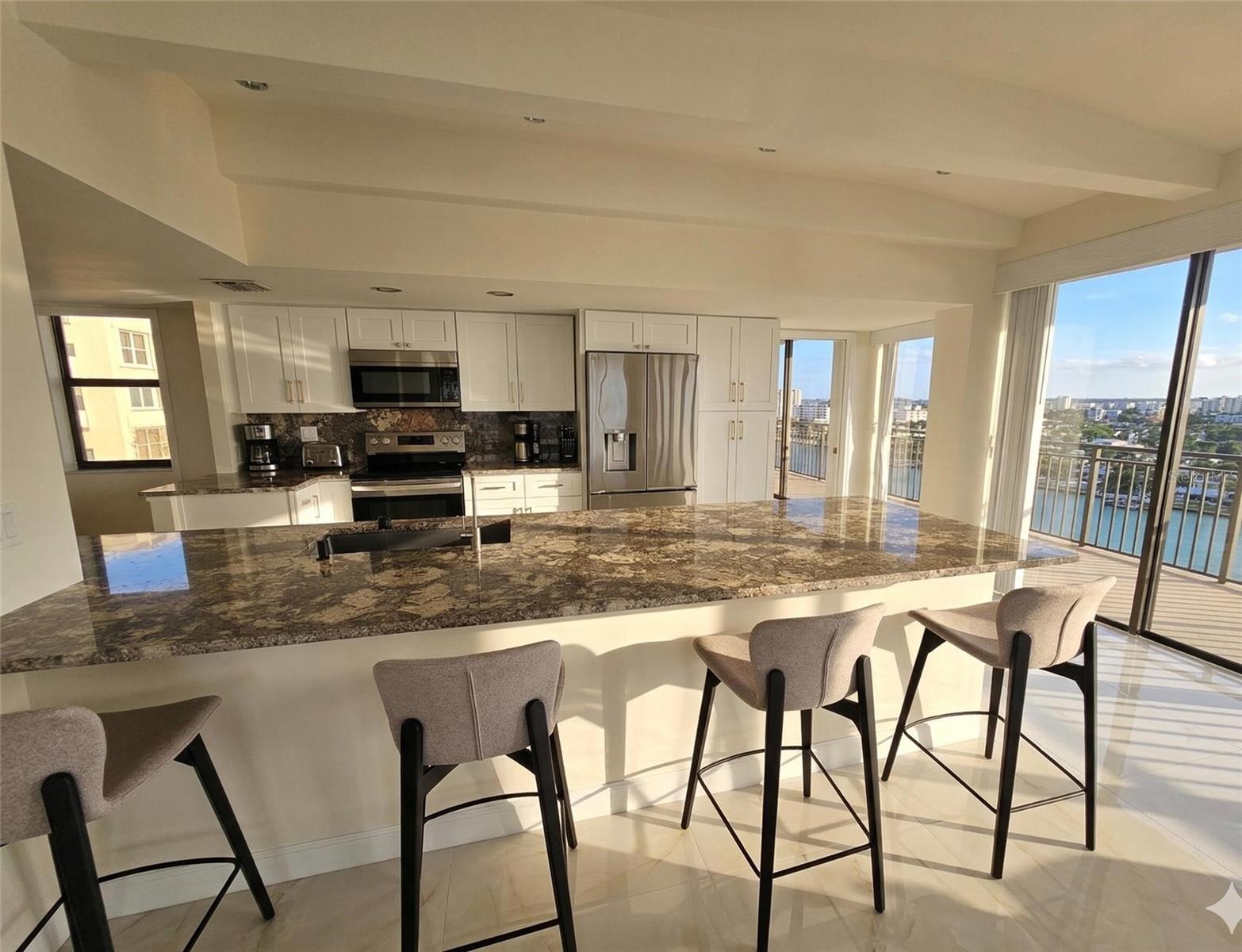 Image 9 of 22 For 7600 Bayshore Drive 901