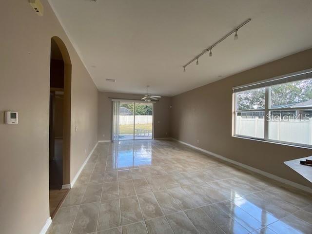 Image 11 of 22 For 4905 Alavista Drive