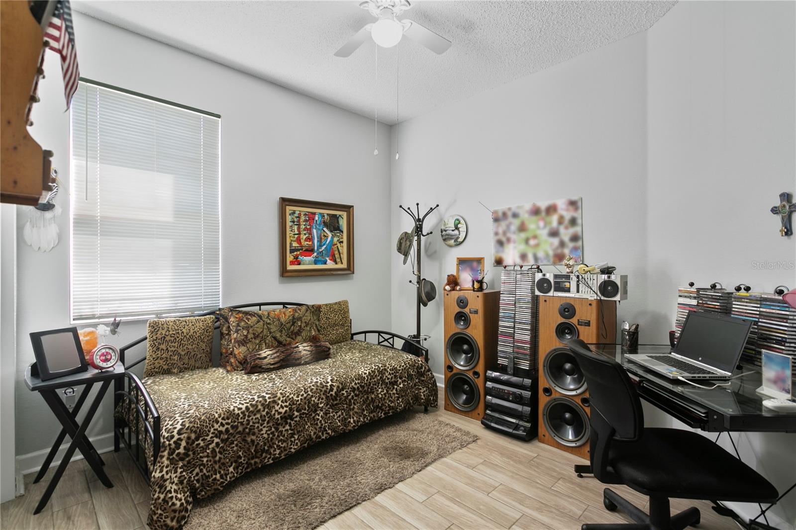 Image 12 of 18 For 1010 Elderberry Drive
