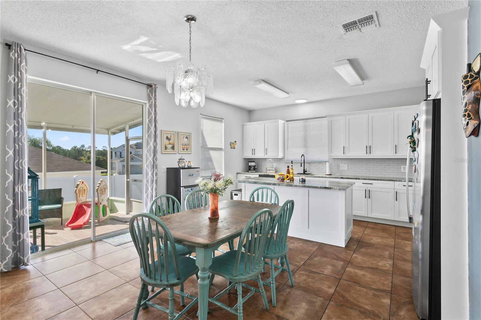 Image 7 of 18 For 1010 Elderberry Drive