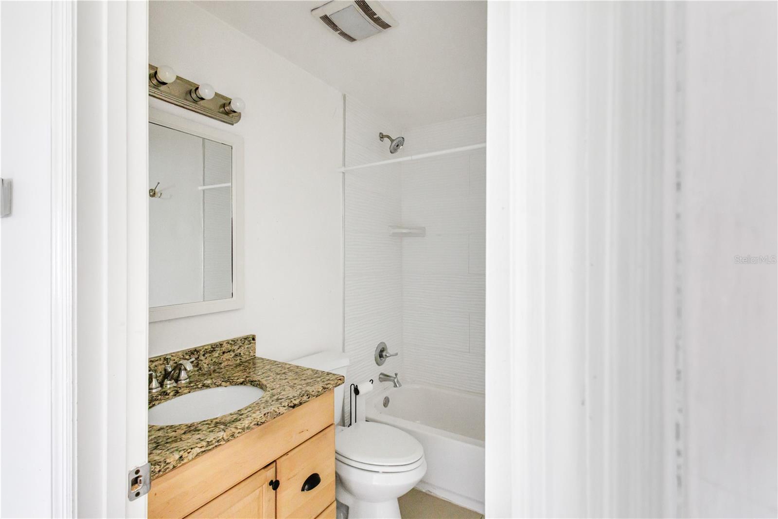 Image 10 of 21 For 1831 Bough Avenue 1