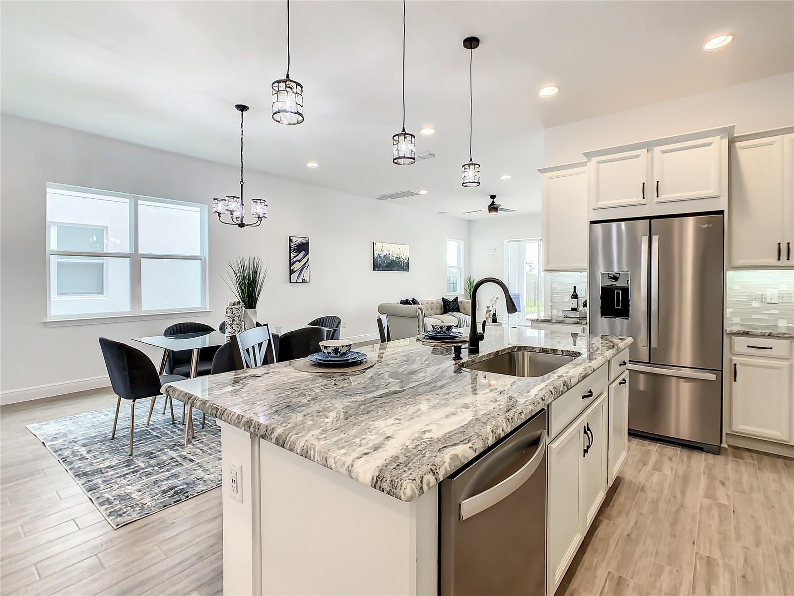 Image 11 of 70 For 15705 Vetta Drive