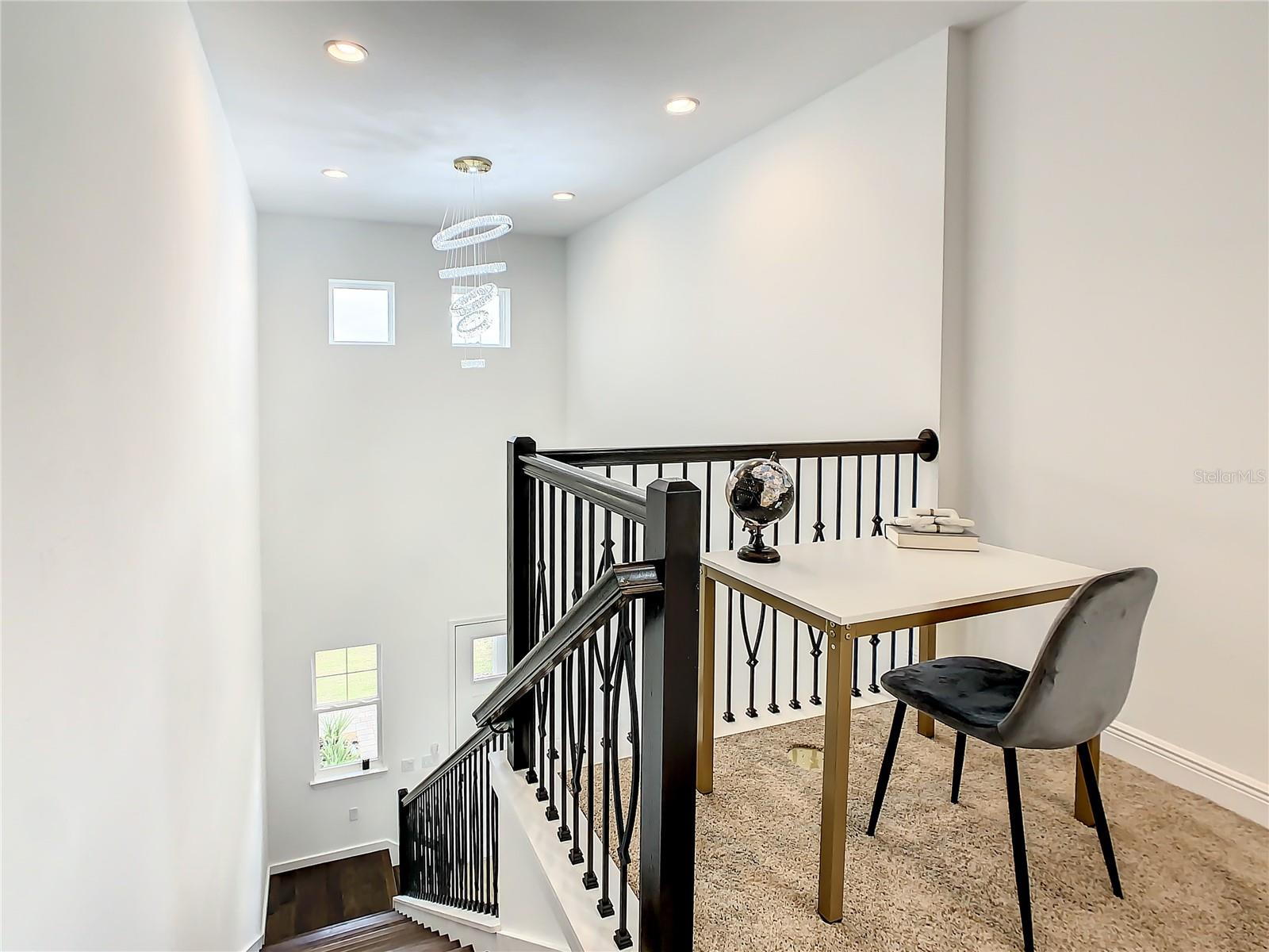 Image 22 of 70 For 15705 Vetta Drive