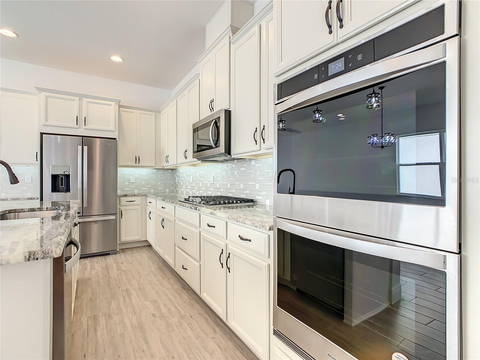 Image 34 of 70 For 15705 Vetta Drive