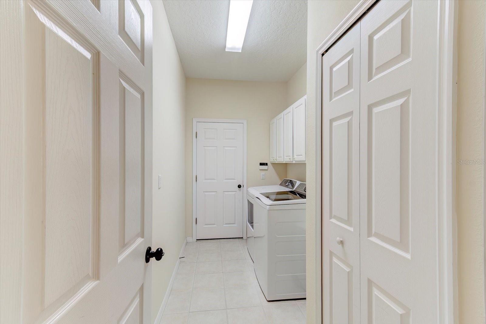 Image 40 of 43 For 2609 Corbyton Court