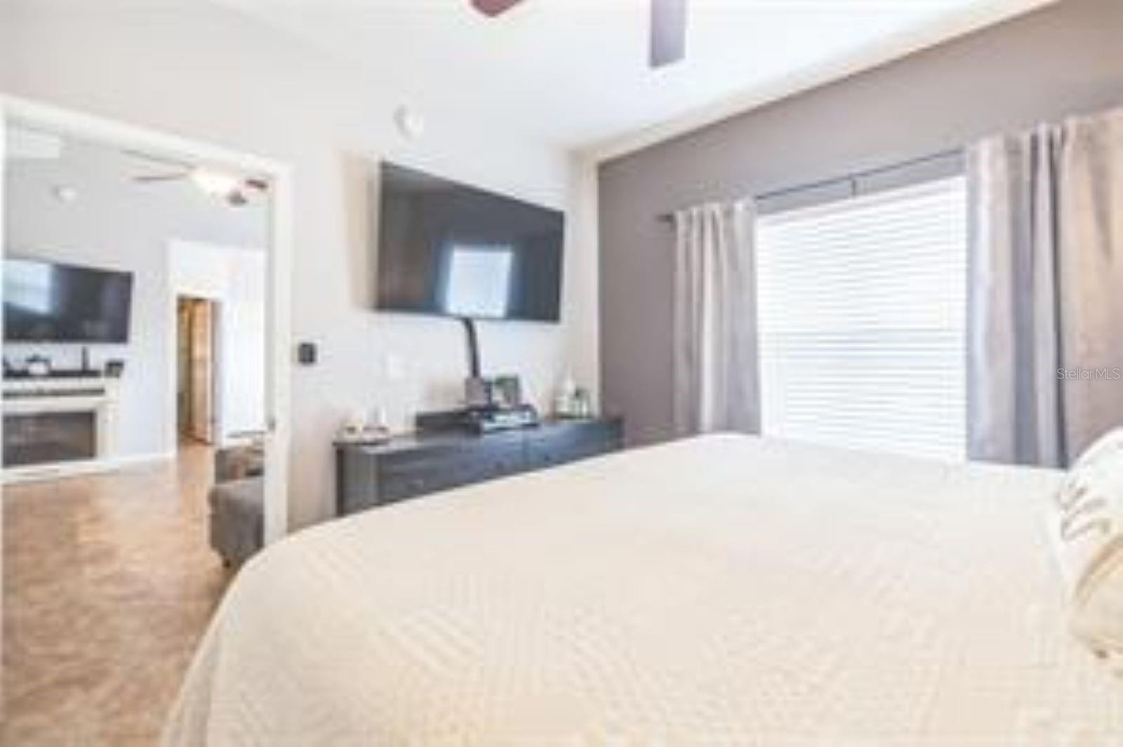 Image 14 of 37 For 10764 70th Avenue 3305