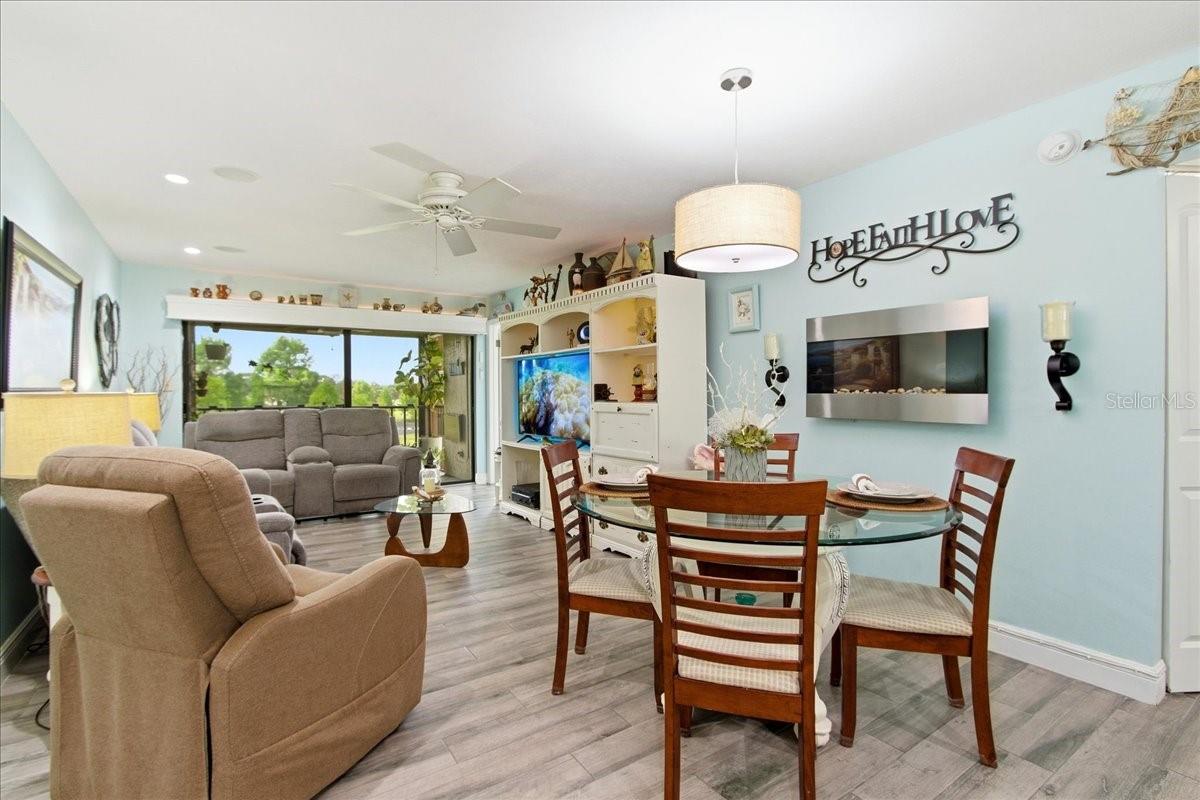 Image 14 of 47 For 6111 Lake Pointe Drive 202