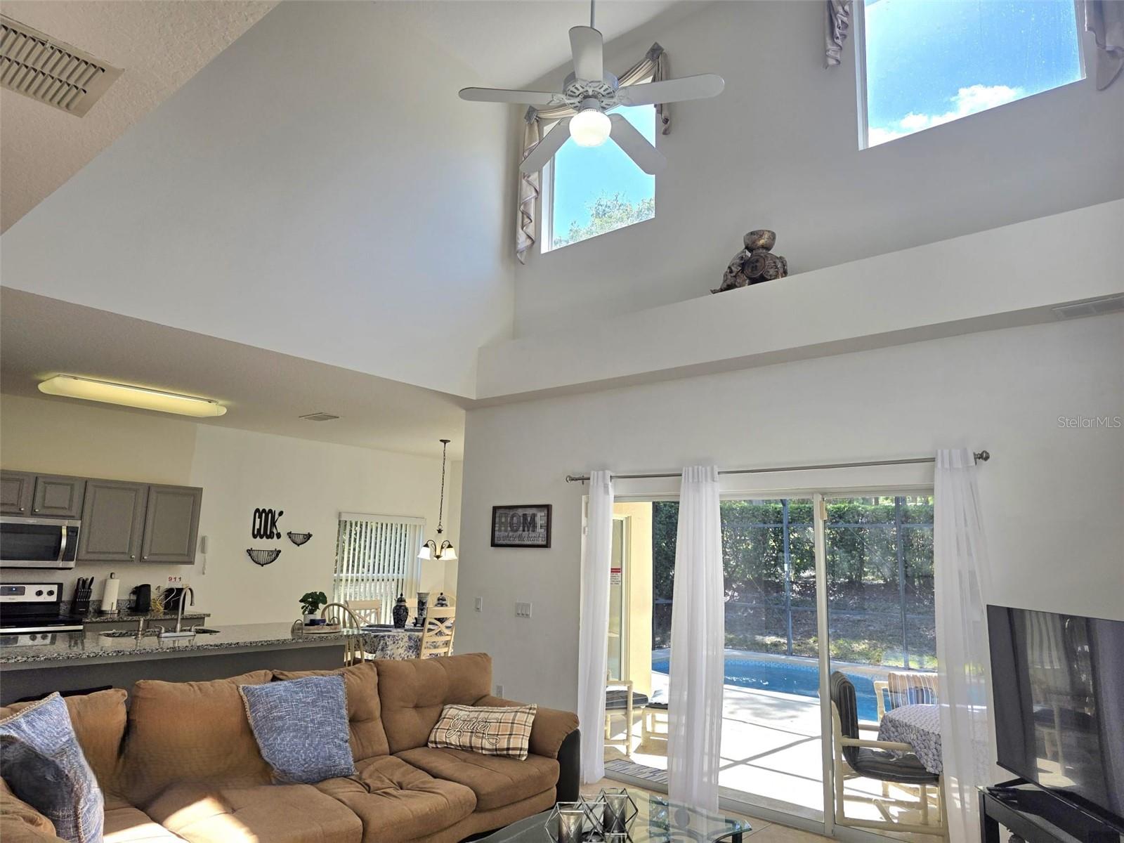 Image 9 of 34 For 1027 Balmoral Drive