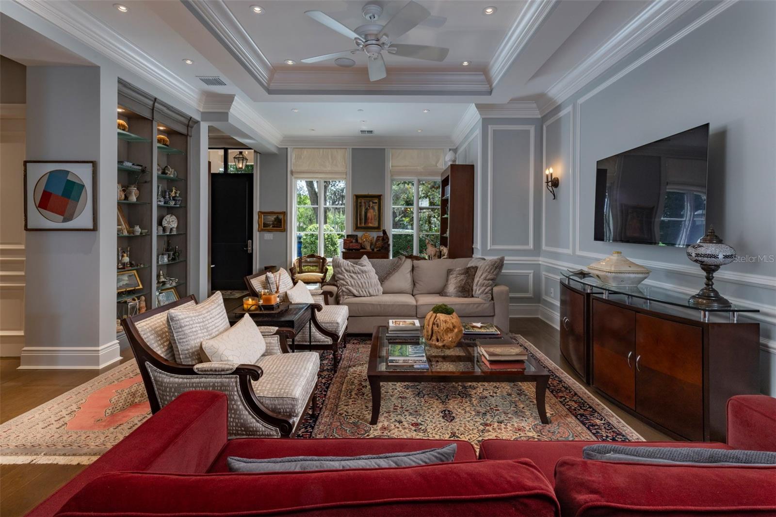 Image 15 of 82 For 643 Park Avenue