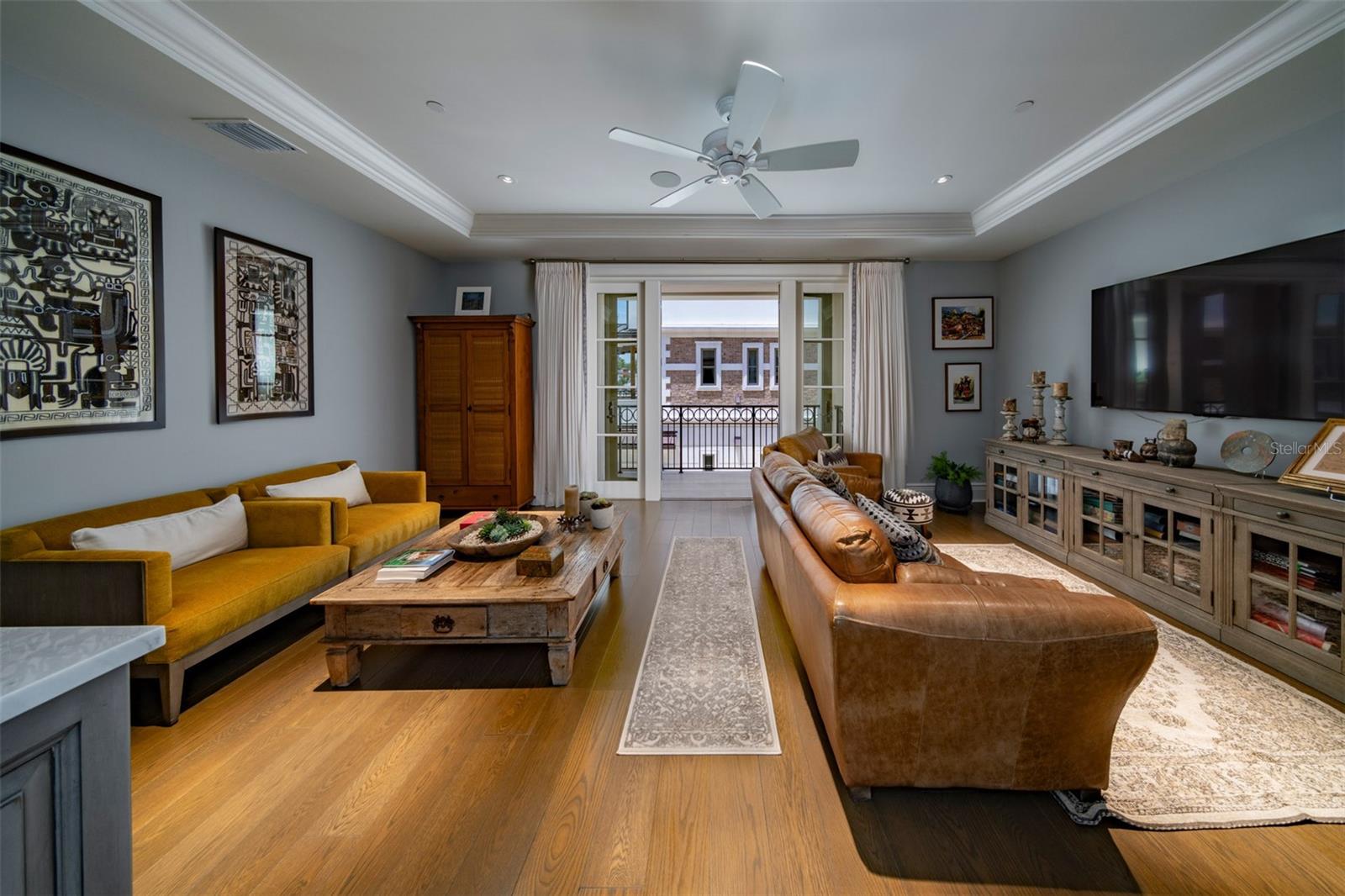Image 40 of 82 For 643 Park Avenue