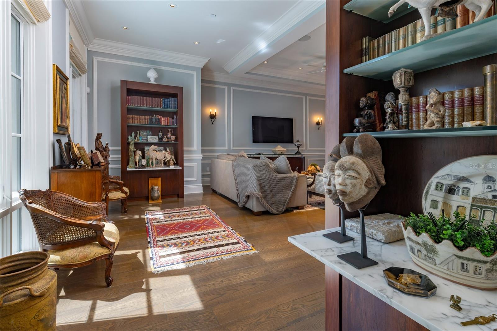 Image 6 of 82 For 643 Park Avenue
