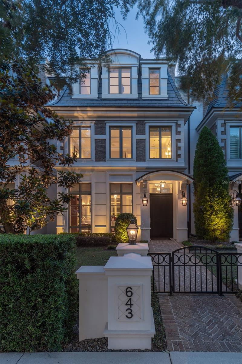 Image 81 of 82 For 643 Park Avenue