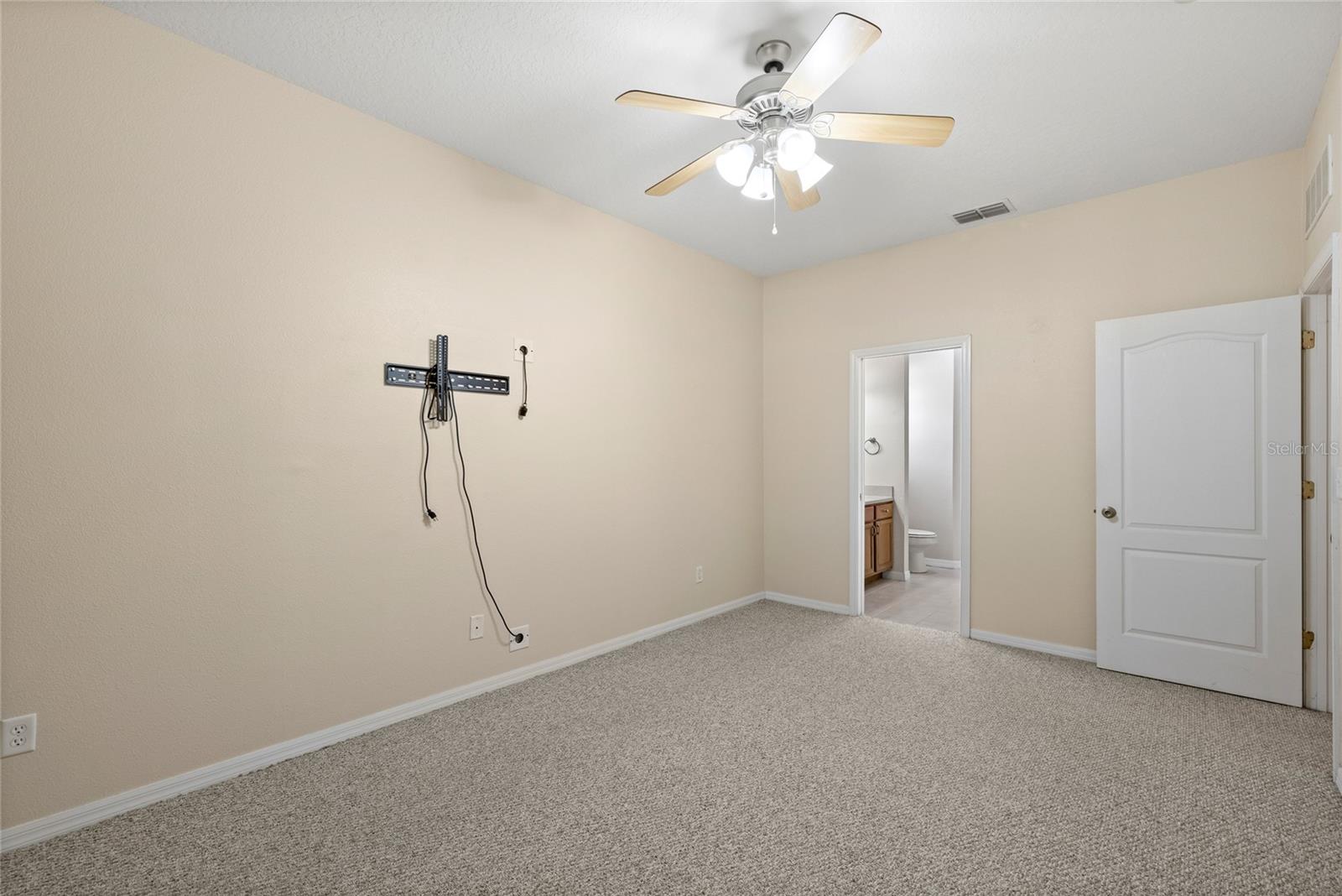 Image 17 of 54 For 1557 Blackwood Avenue
