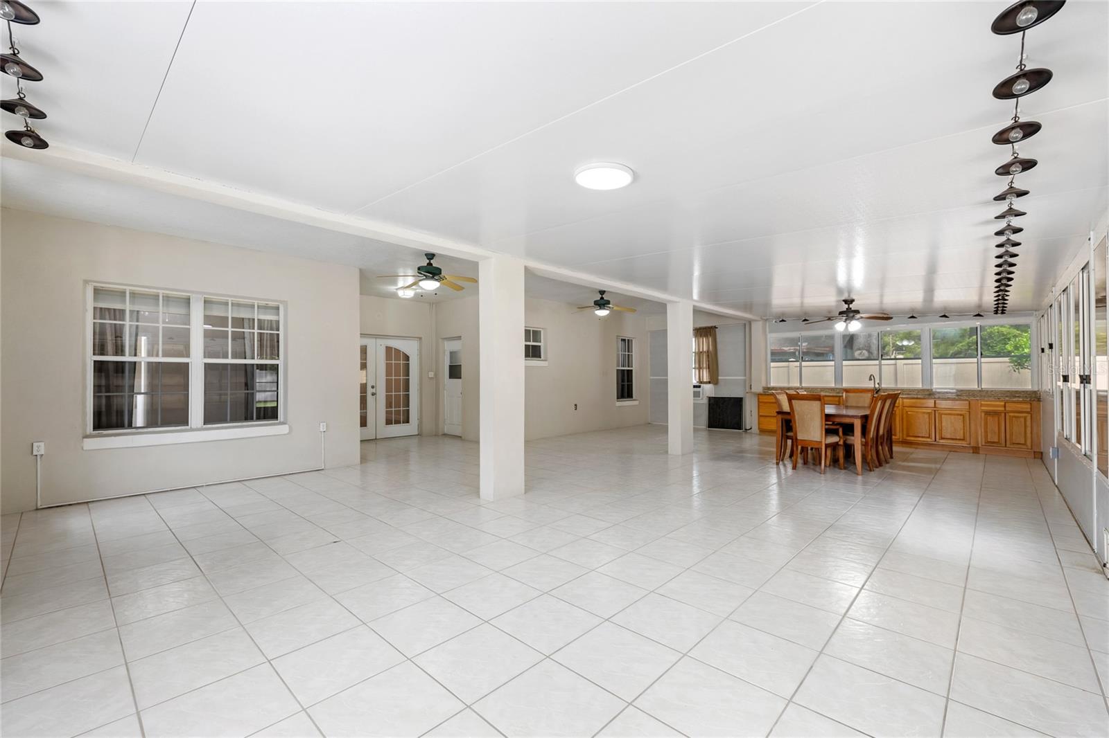 Image 33 of 54 For 1557 Blackwood Avenue