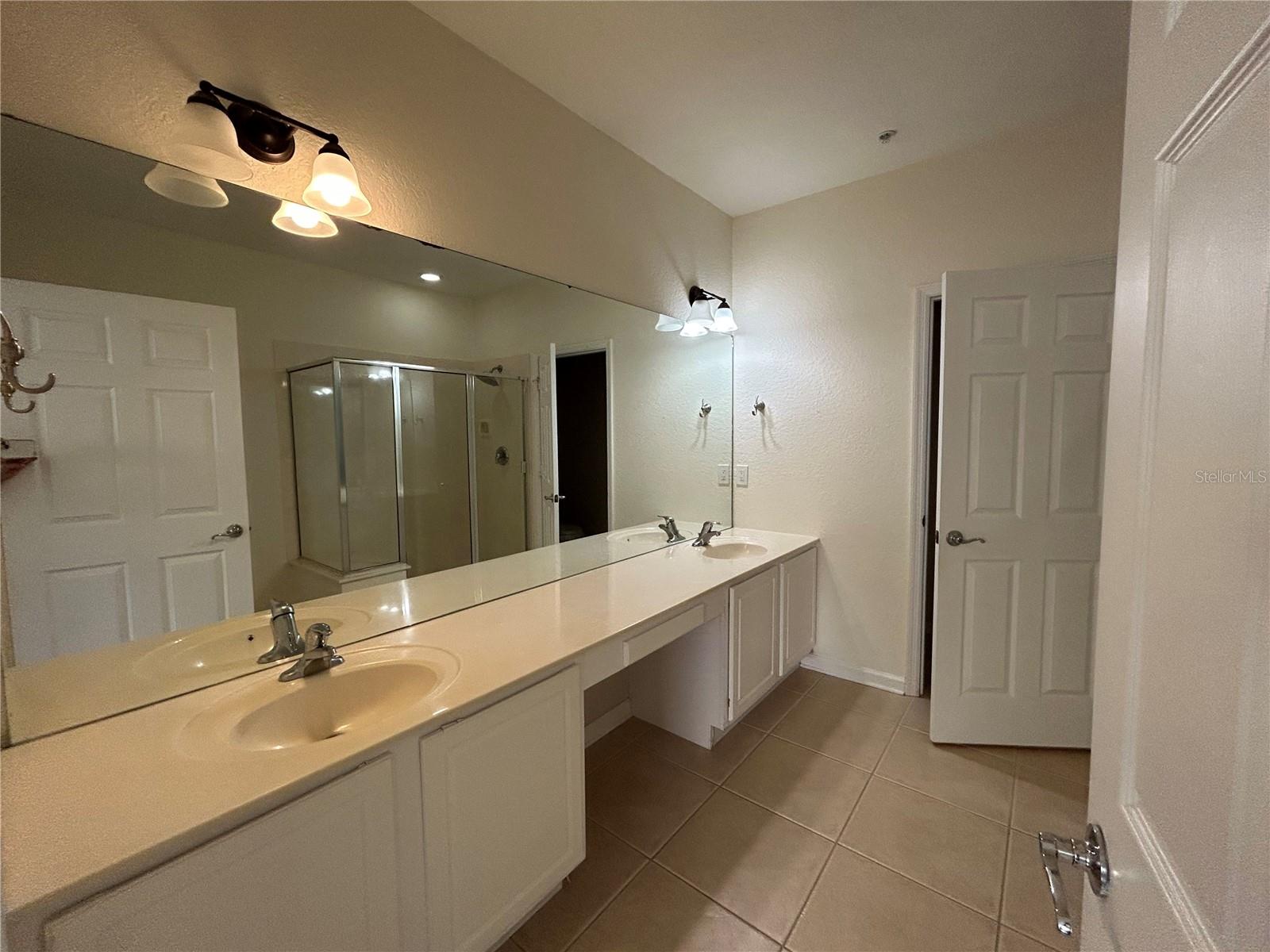 Image 11 of 22 For 2679 Metro Sevilla Drive 105