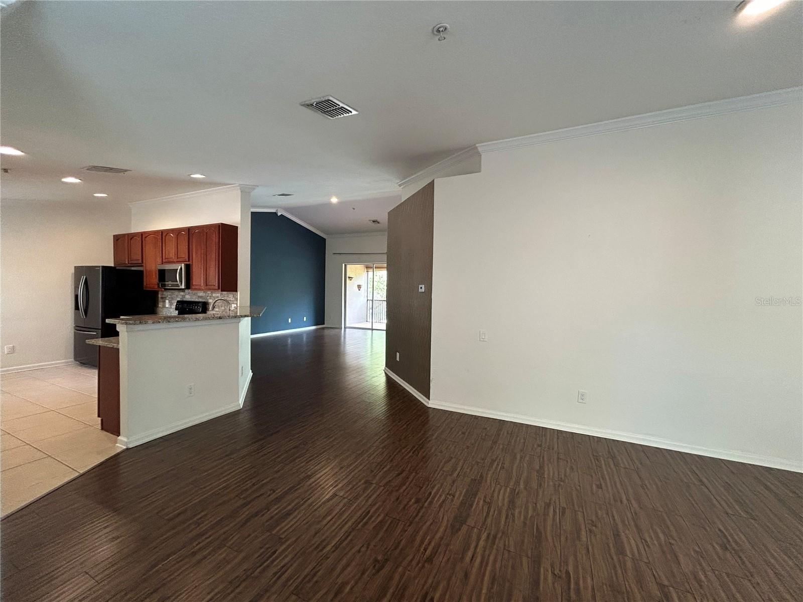 Image 4 of 22 For 2679 Metro Sevilla Drive 105