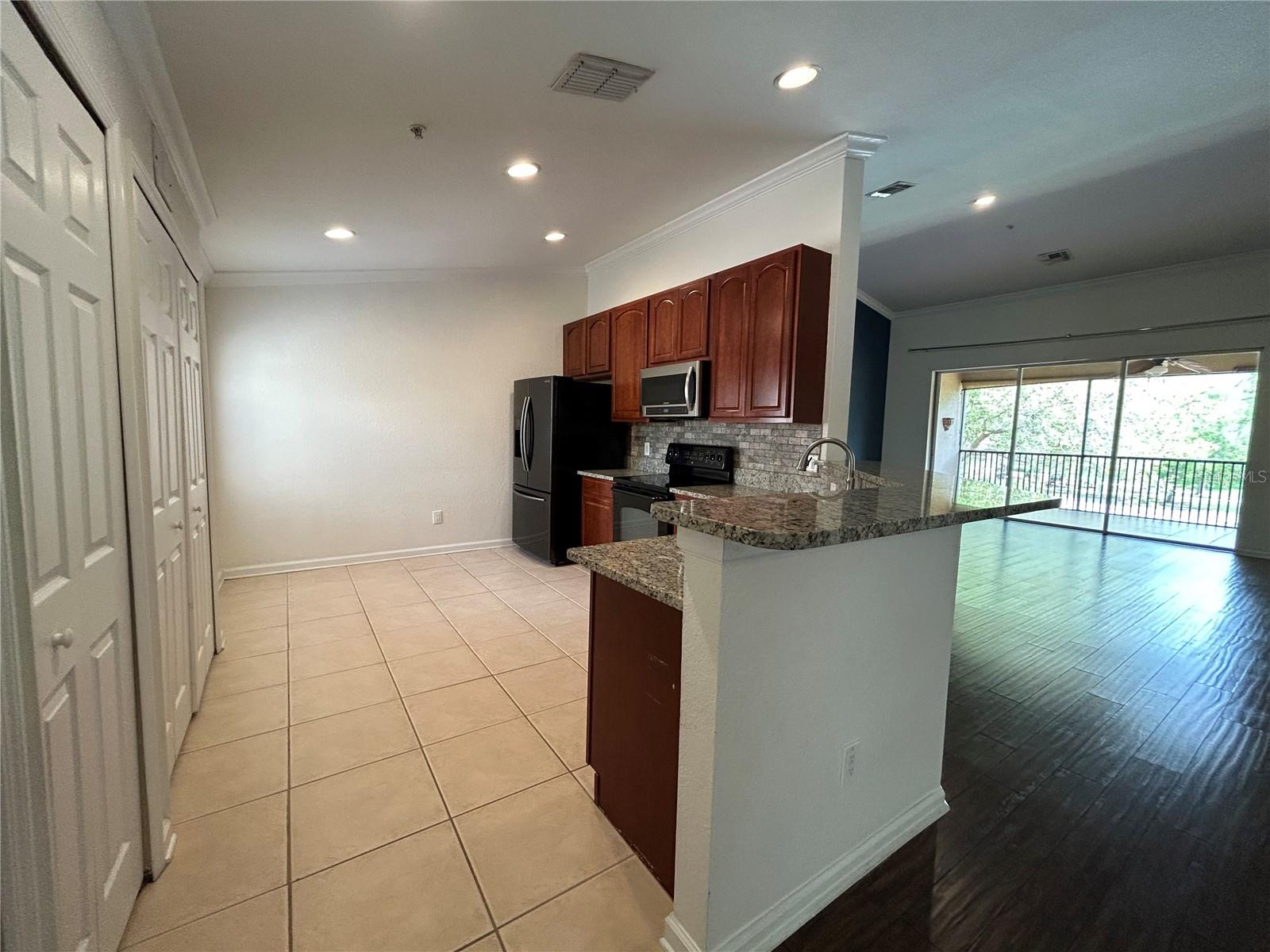 Image 5 of 22 For 2679 Metro Sevilla Drive 105