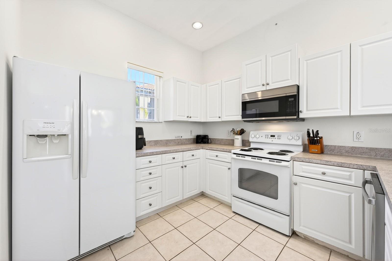 Image 10 of 38 For 211 Brunello Drive