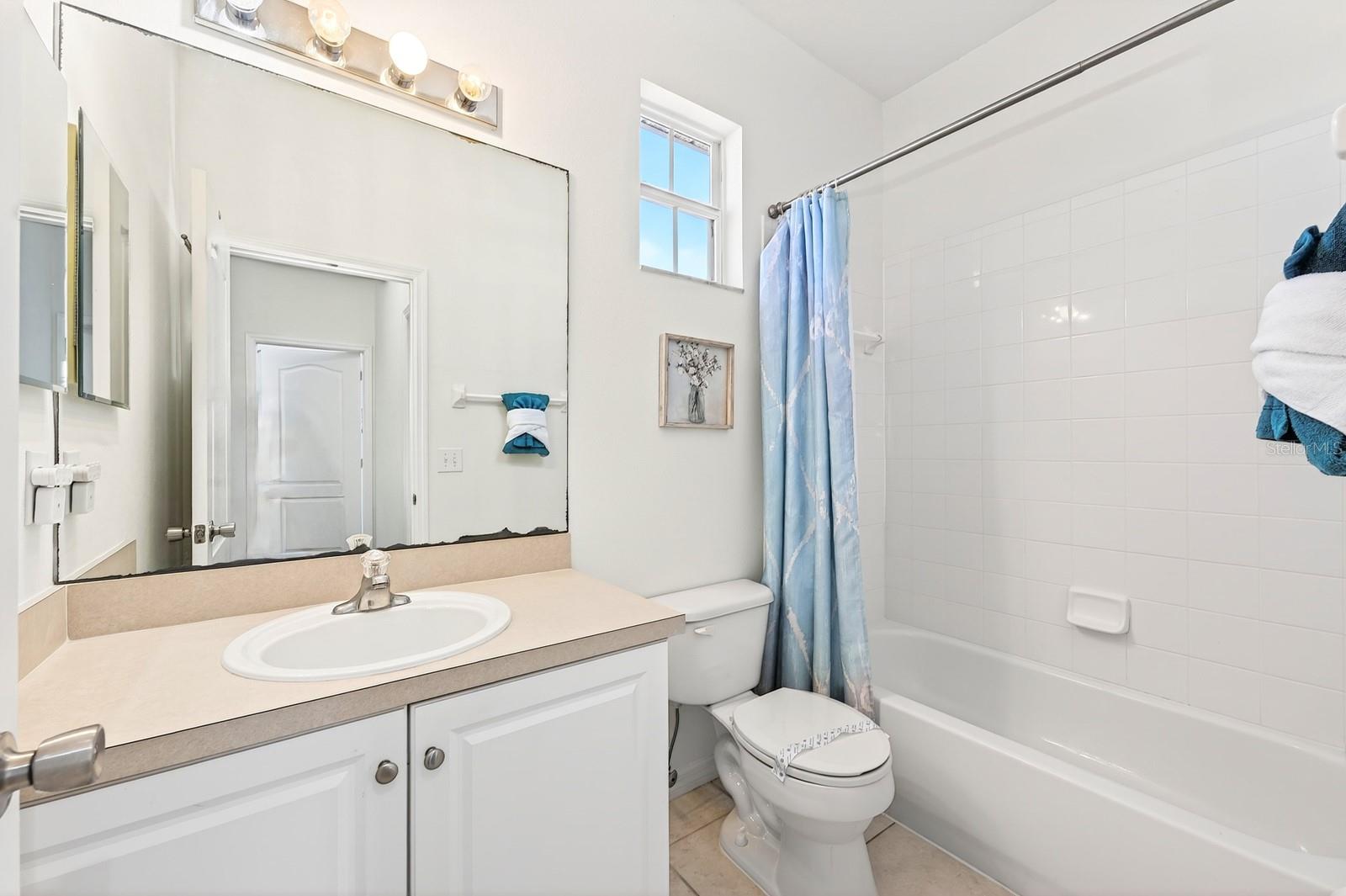 Image 21 of 38 For 211 Brunello Drive