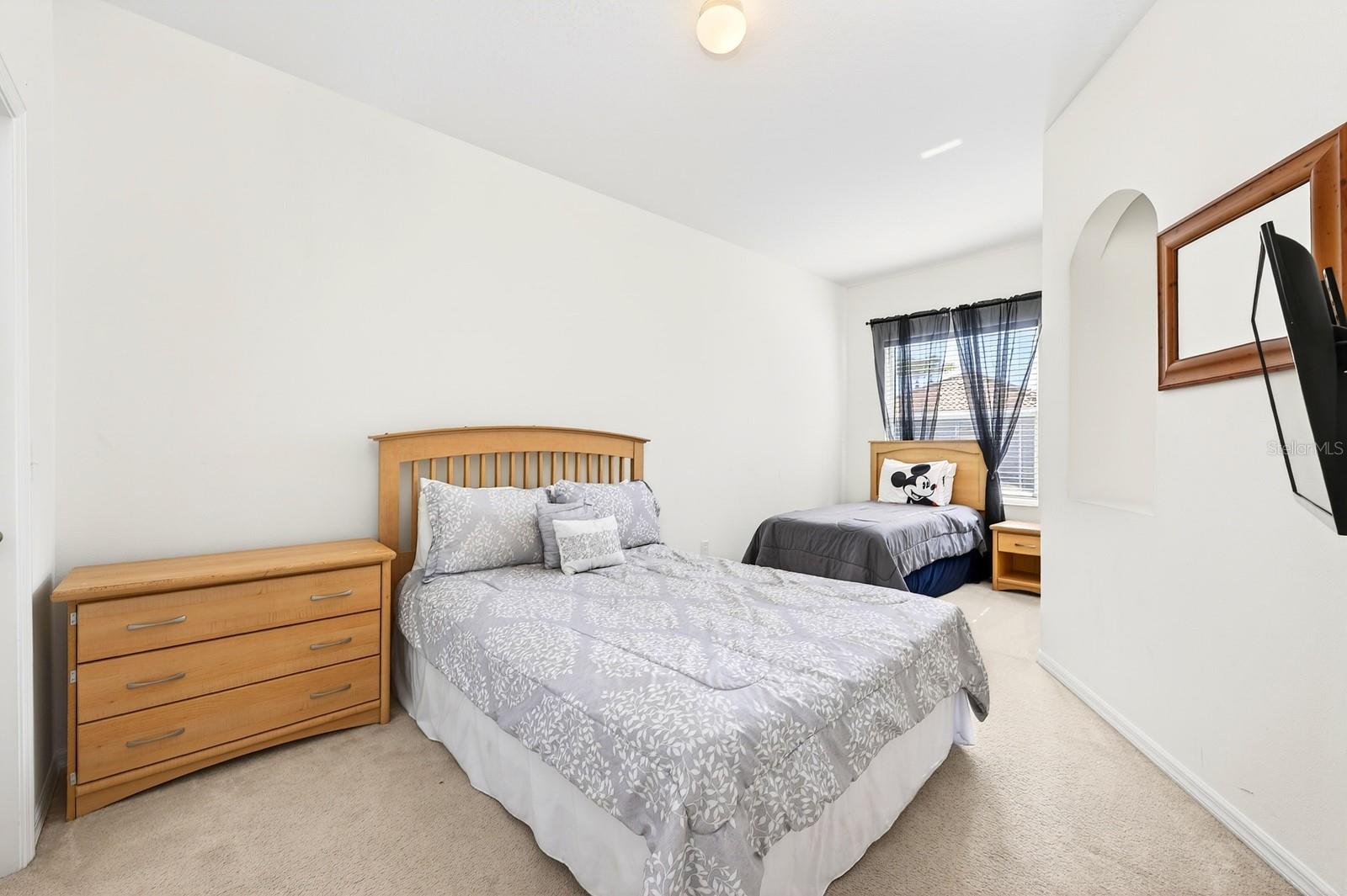 Image 22 of 38 For 211 Brunello Drive