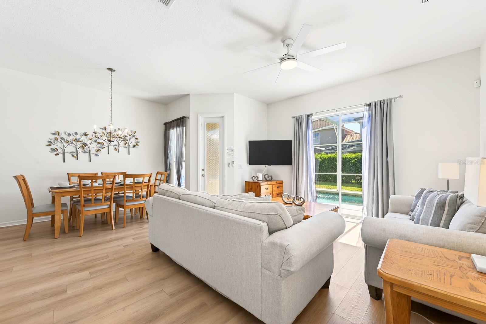 Image 7 of 38 For 211 Brunello Drive
