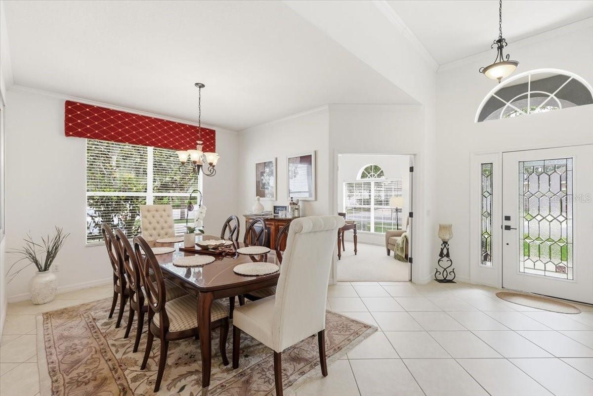 Image 4 of 32 For 9030 Edenshire Circle