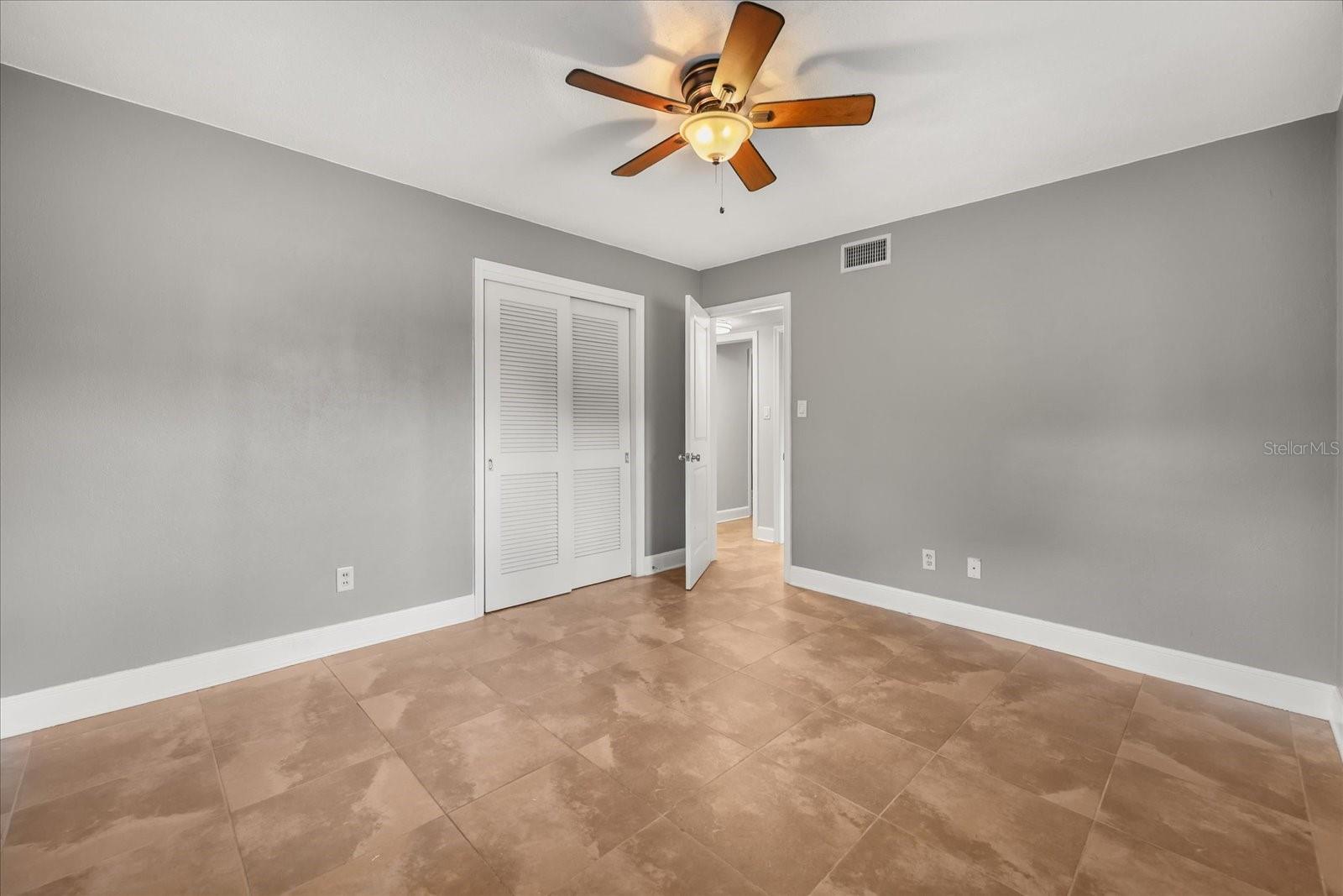 Listing photo id 17 for 2822 Bass Lake Boulevard