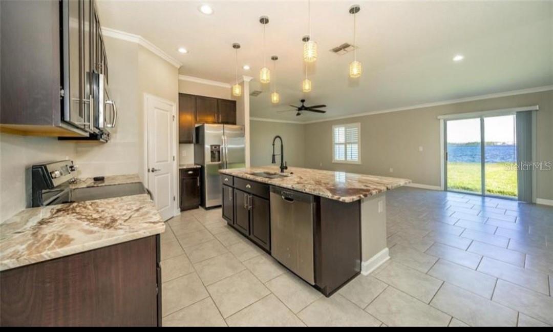 Image 6 of 11 For 828 Gisele Court