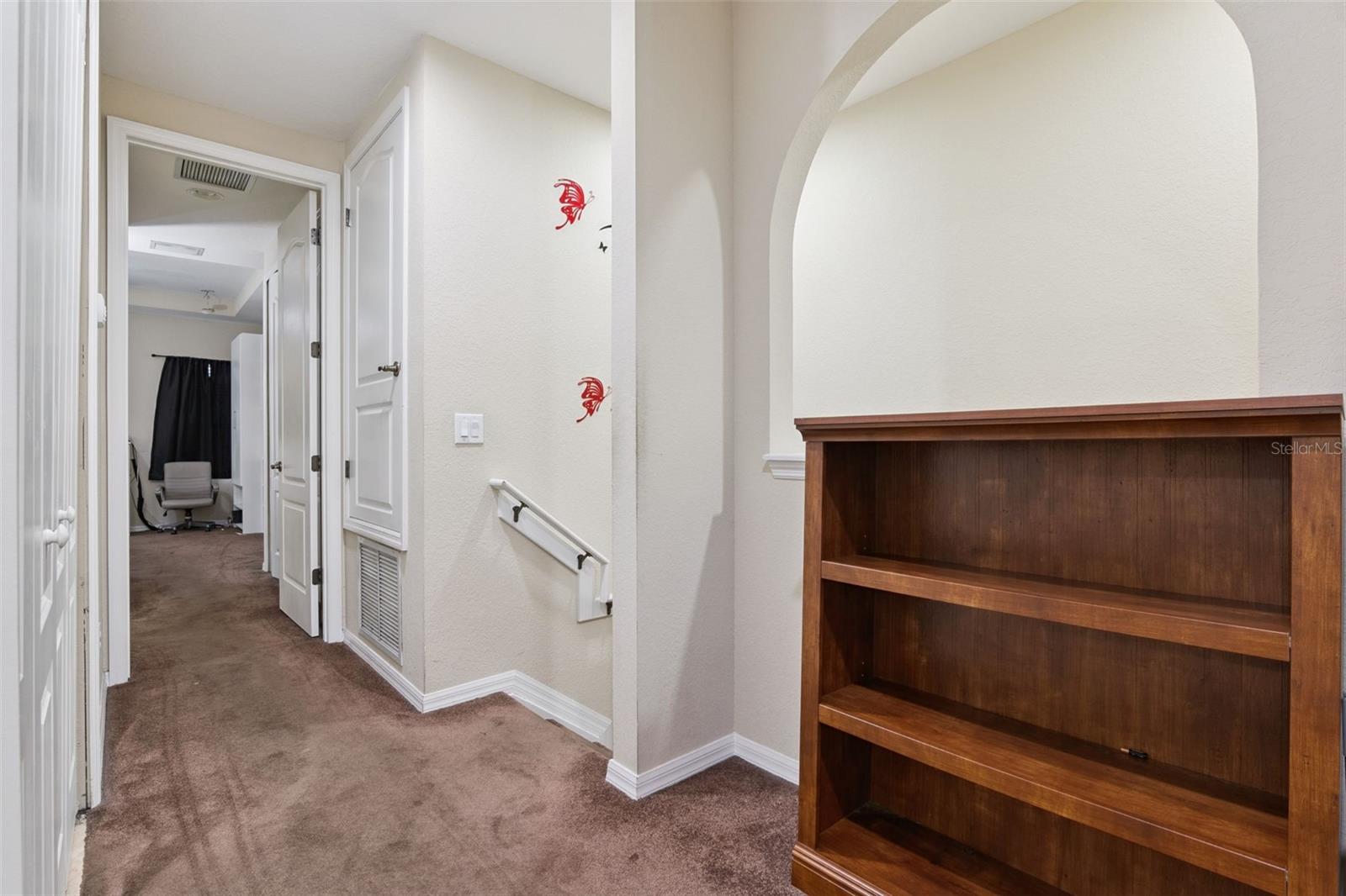 Image 16 of 19 For 1911 Silverweed Way