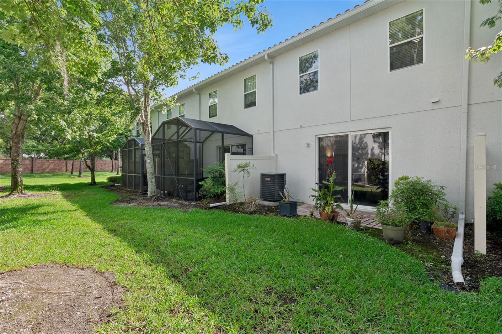 Image 18 of 19 For 1911 Silverweed Way