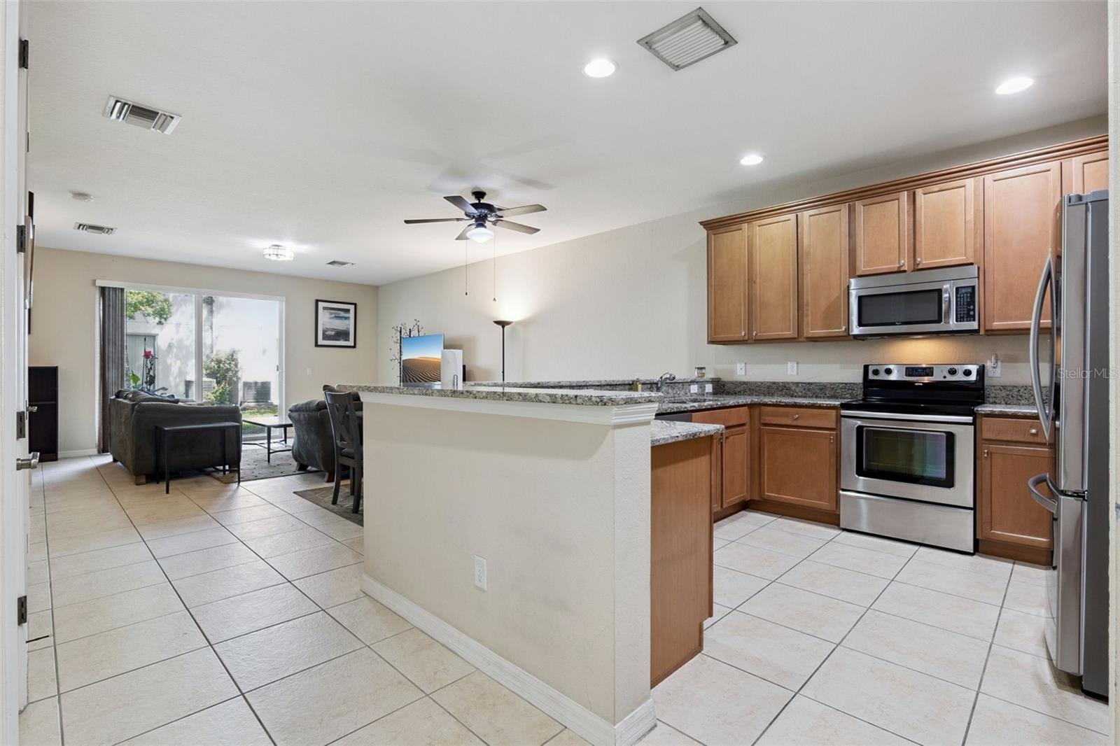 Image 2 of 19 For 1911 Silverweed Way