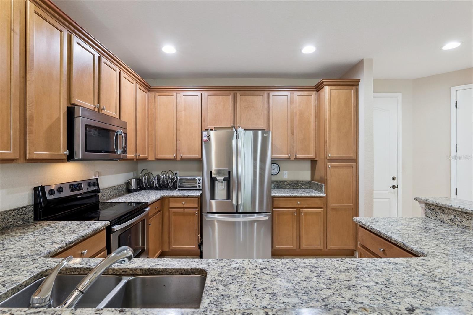Image 3 of 19 For 1911 Silverweed Way